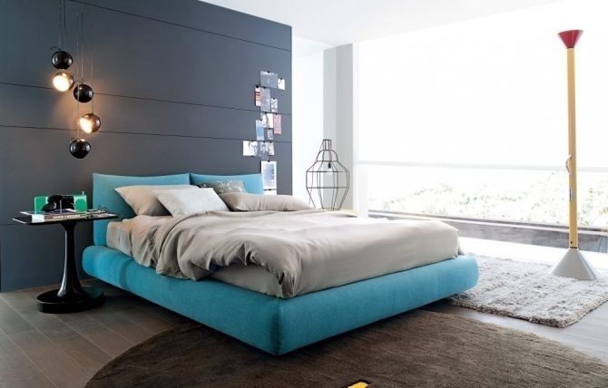 Кровать в спальню в современном стиле