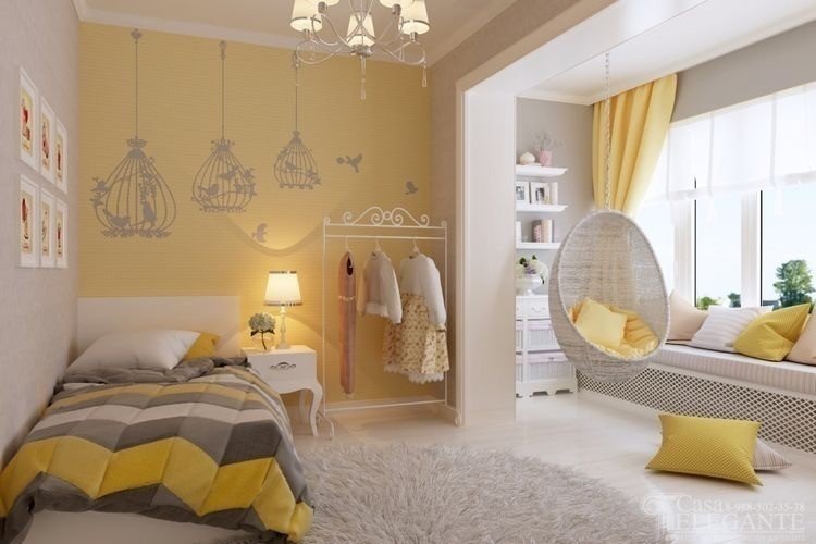 Комната для девочек в нежно-желтых тонах