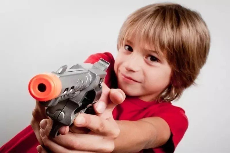 Пистолеты игрушечные для детей