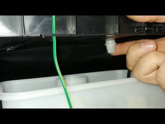 Холодильник индезит ноу фрост система слива