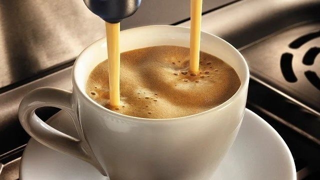 Как готовить эспрессо в рожковой кофемашине