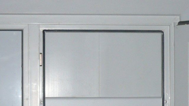 Рефрижератор под окном своими руками. Как сделать холодильник под окном своими рукамиИнформационный строительный сайт