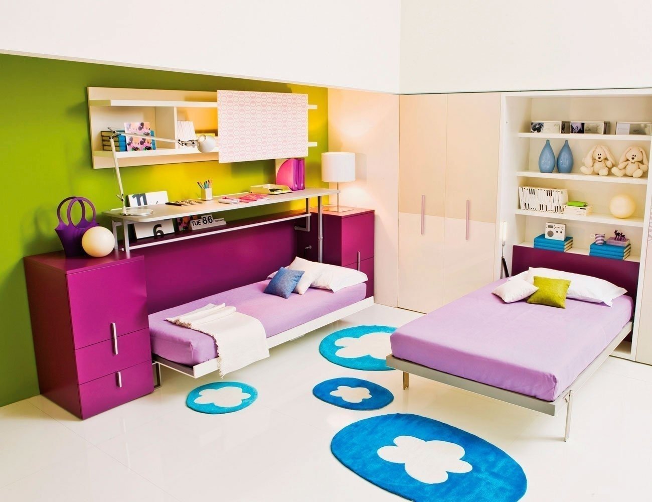 Детская комната для двоих девочек