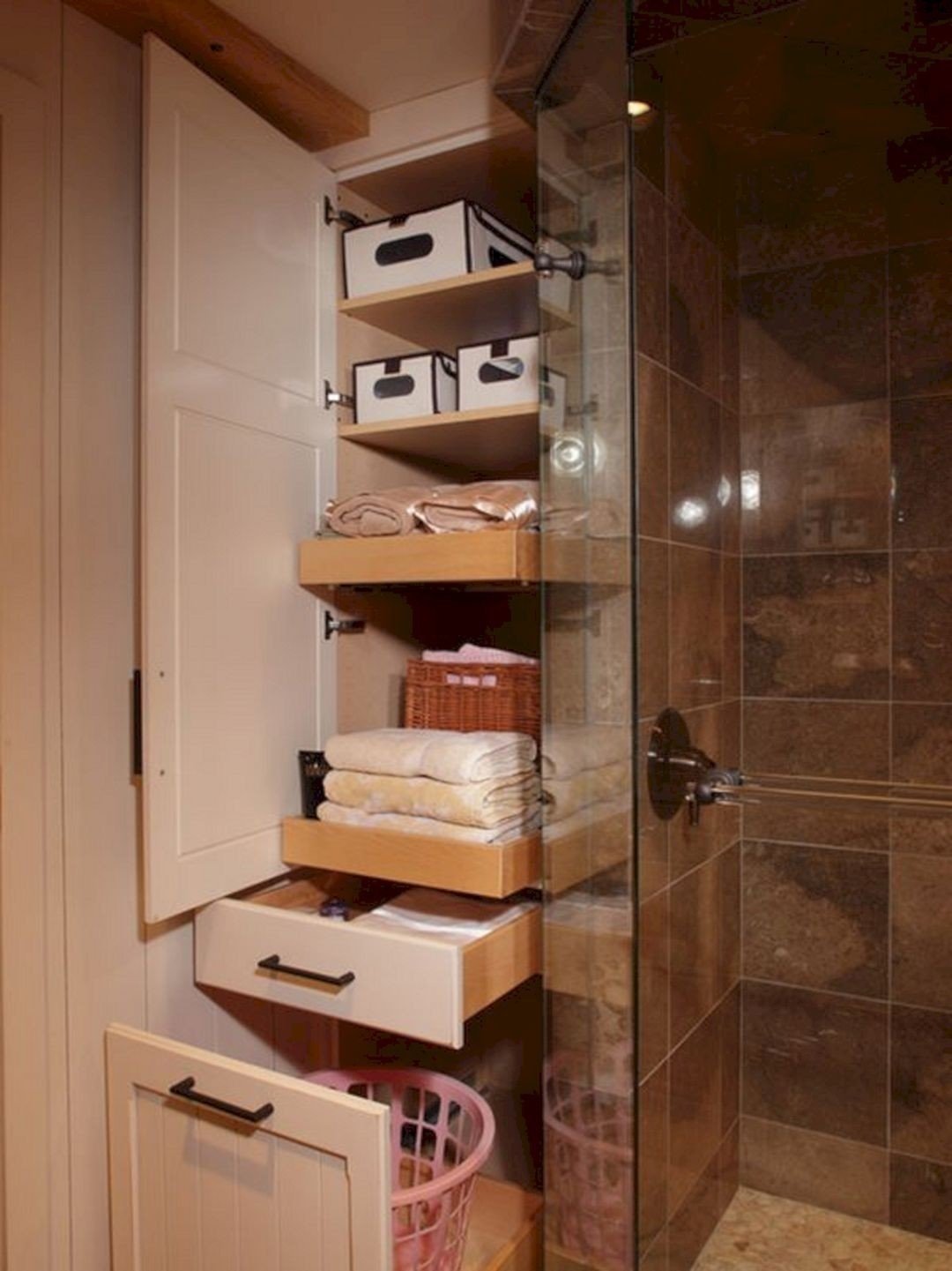 Вертикальный шкаф хранение в ванной