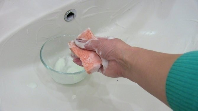 Средство для чистки акриловых ванн