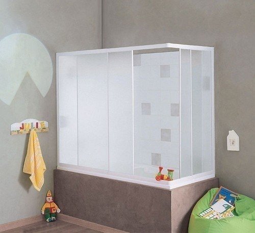 Пластиковая шторка для ванной